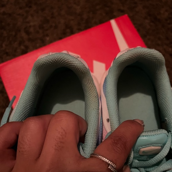 Nike airmax 97 BG. Worn a few times. Flaws shown above. Offers always welcomed ! - Picture 4 of 5